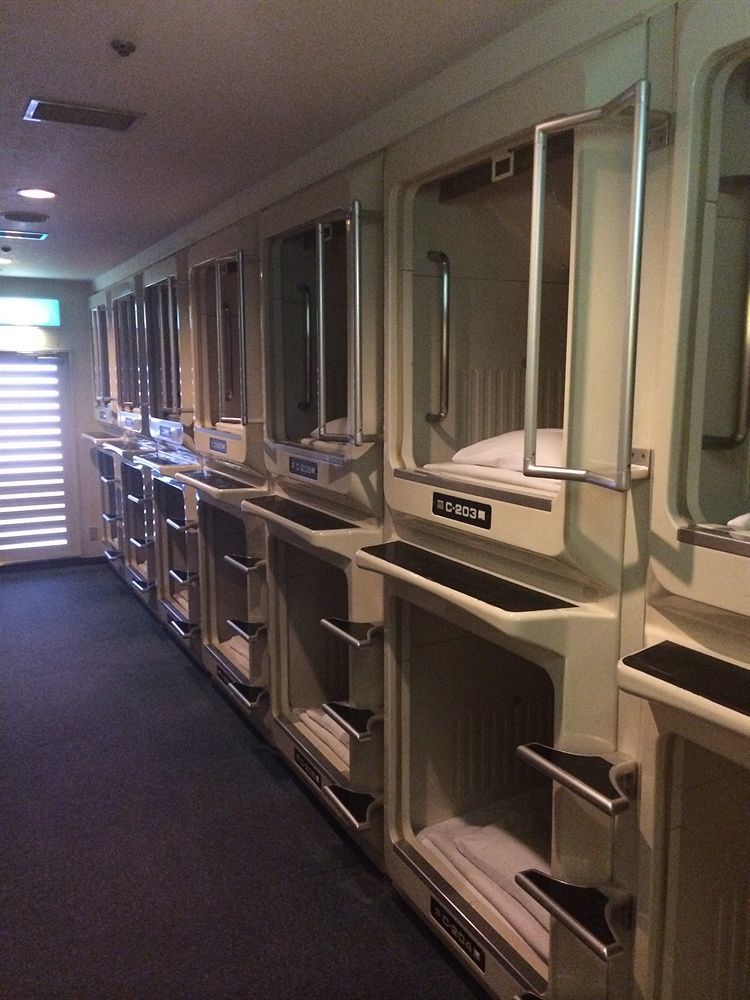 Capsule Hotel Asahi Plaza Shinsaibashi Ōsaka Extérieur photo