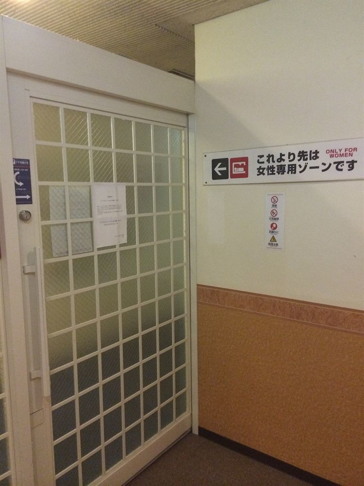 Capsule Hotel Asahi Plaza Shinsaibashi Ōsaka Extérieur photo