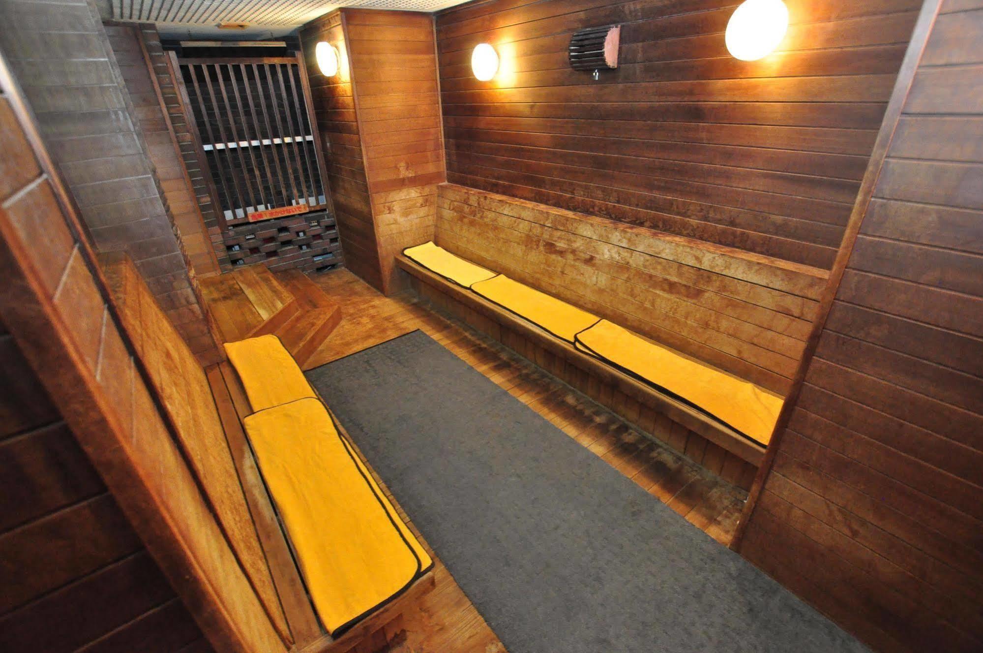 Capsule Hotel Asahi Plaza Shinsaibashi Ōsaka Extérieur photo