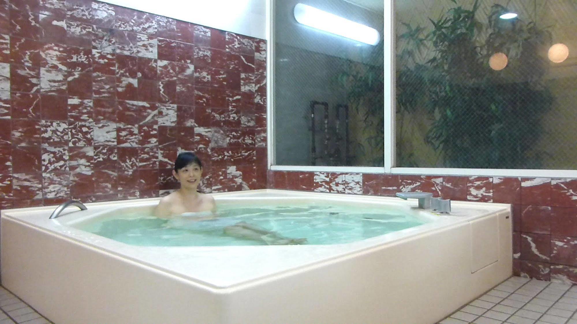 Capsule Hotel Asahi Plaza Shinsaibashi Ōsaka Extérieur photo