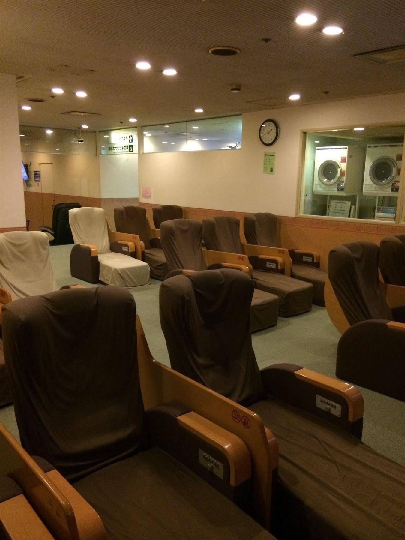 Capsule Hotel Asahi Plaza Shinsaibashi Ōsaka Extérieur photo